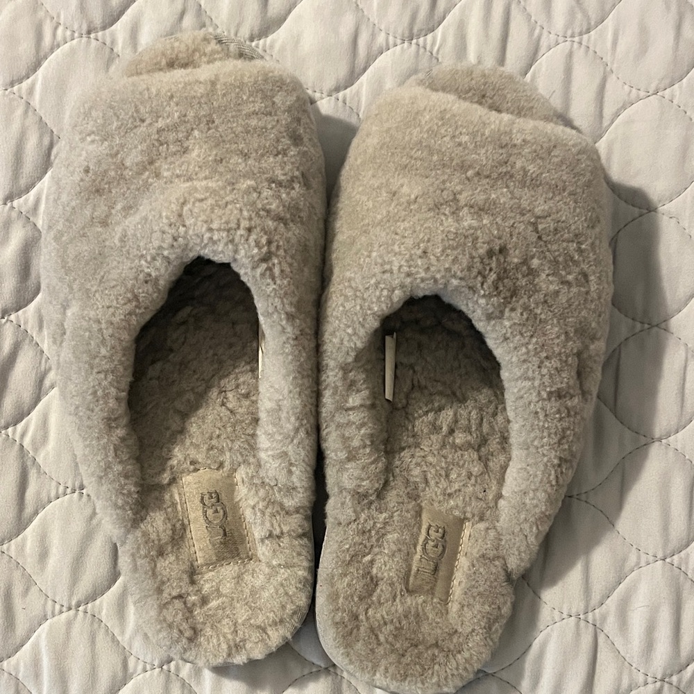 UGG Women's Cream Slippers